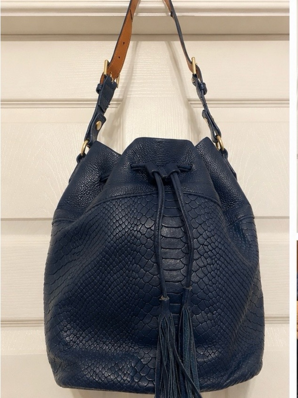 GiGi New York Navy Bucket Bag